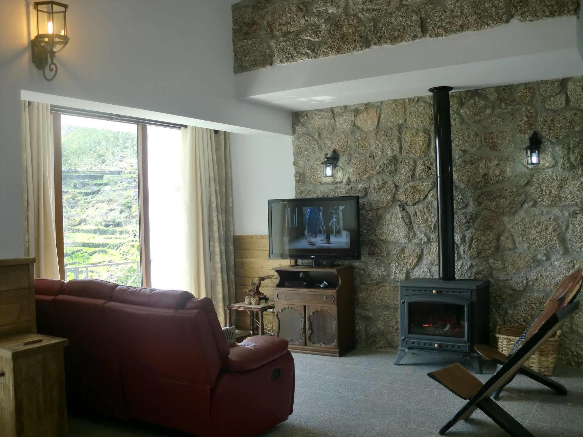 Quinta Do Circo - Serra Da Estrela - Turismo Rural Cortes do Meio Екстериор снимка